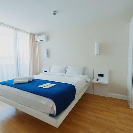 Aparthotel ~ Orbi City ~ 巴统 外观 照片