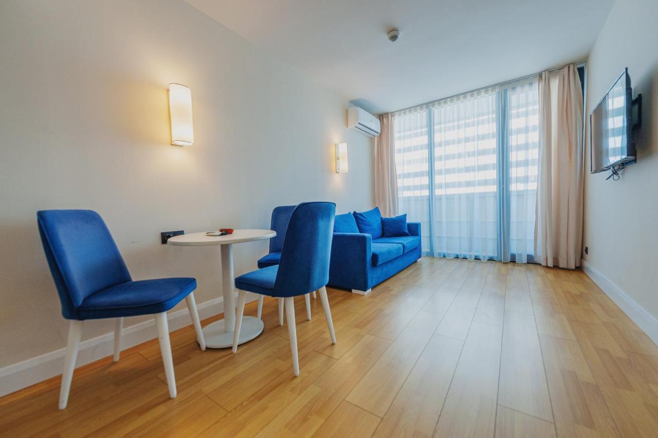 Aparthotel ~ Orbi City ~ 巴统 外观 照片