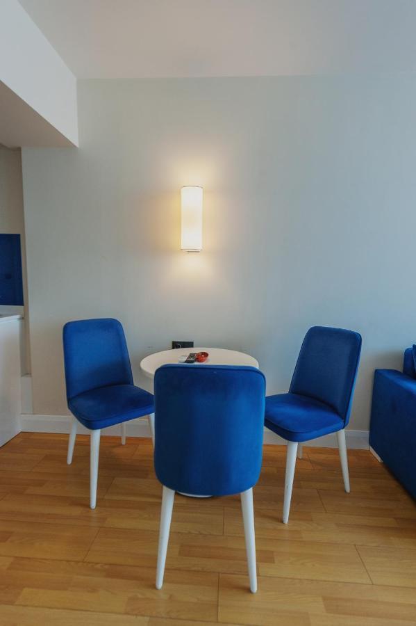 Aparthotel ~ Orbi City ~ 巴统 外观 照片