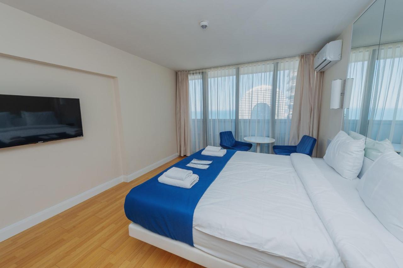 Aparthotel ~ Orbi City ~ 巴统 外观 照片