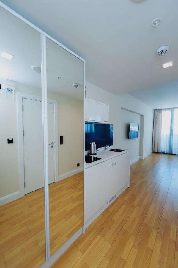 Aparthotel ~ Orbi City ~ 巴统 外观 照片